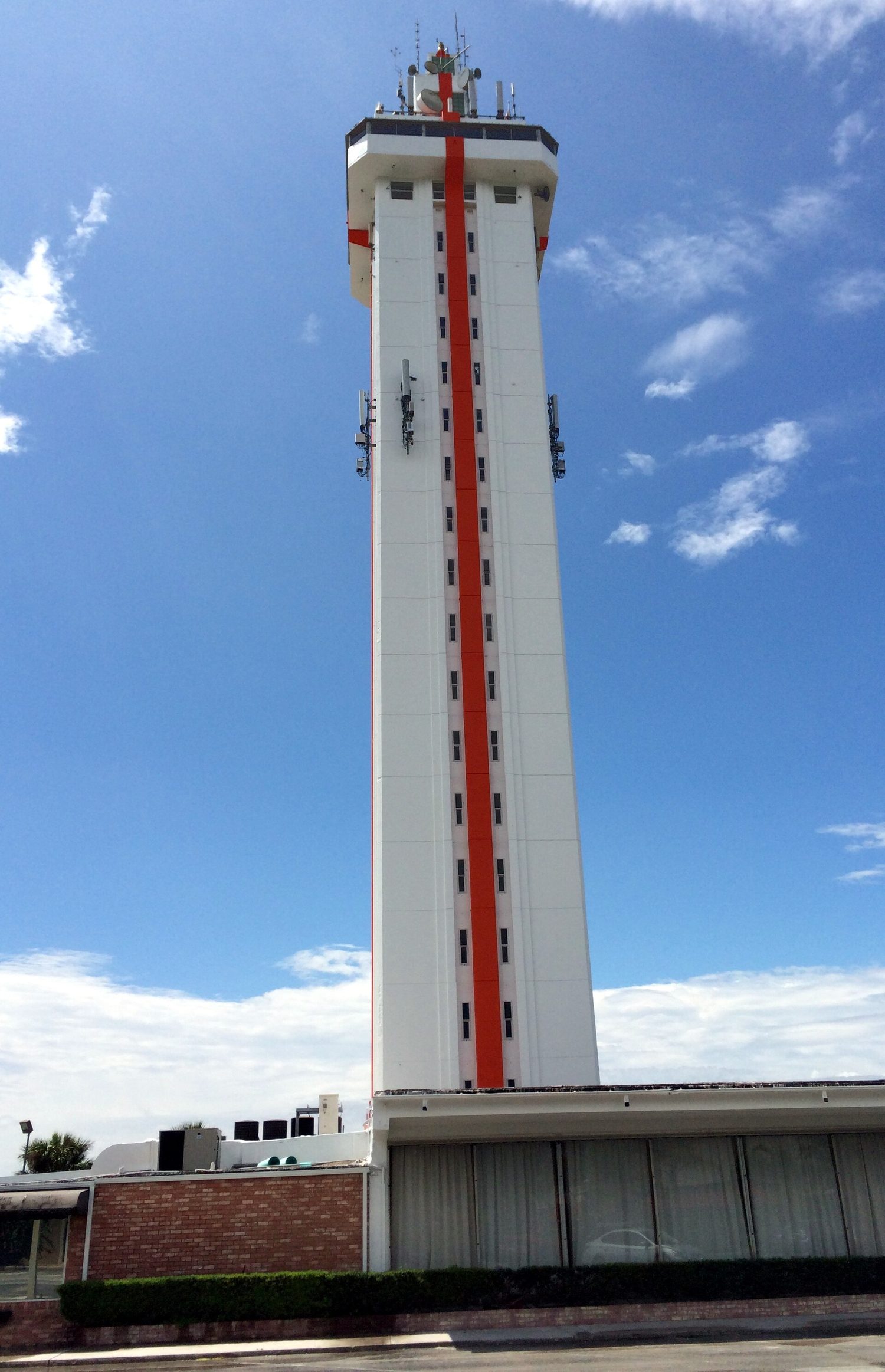 Clermont - Citrus Tower - New Paint (2)